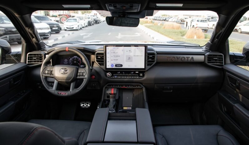 
								2025 Toyota Tundra HYBRID LIMITED I-FORCE MAX full									