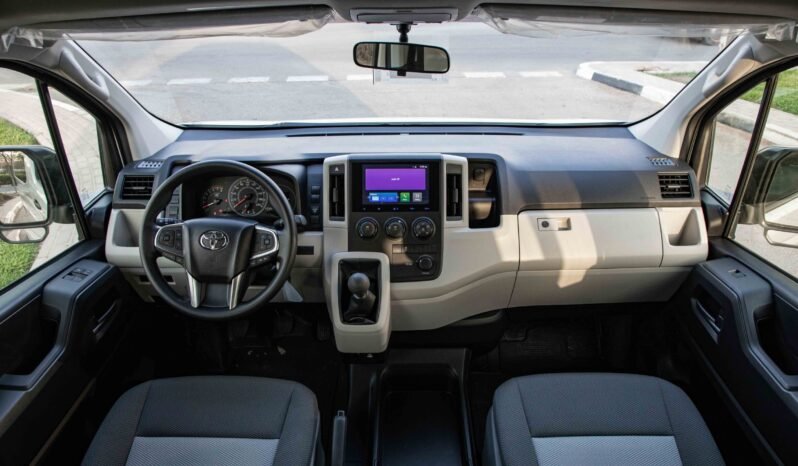 
								2026 Toyota Hiace HIGH ROOF 13S P 3.5L MT GL RB full									