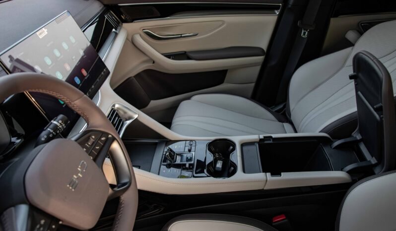 
								2025 BYD Song Plus PLUS DM-I 112KM HONOR EDITION SMART DRIVING full									