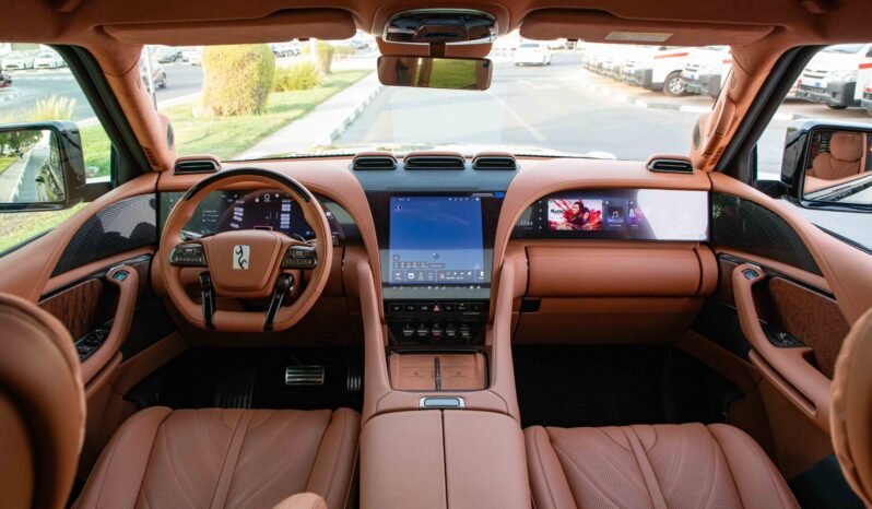 
								2025 Yangwang U8 Premium Edition 22″ Sport Wheels12.8″ Rear Screen full									