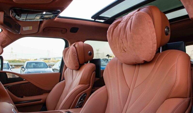 
								2025 Yangwang U8 Premium Edition 22″ Sport Wheels12.8″ Rear Screen full									