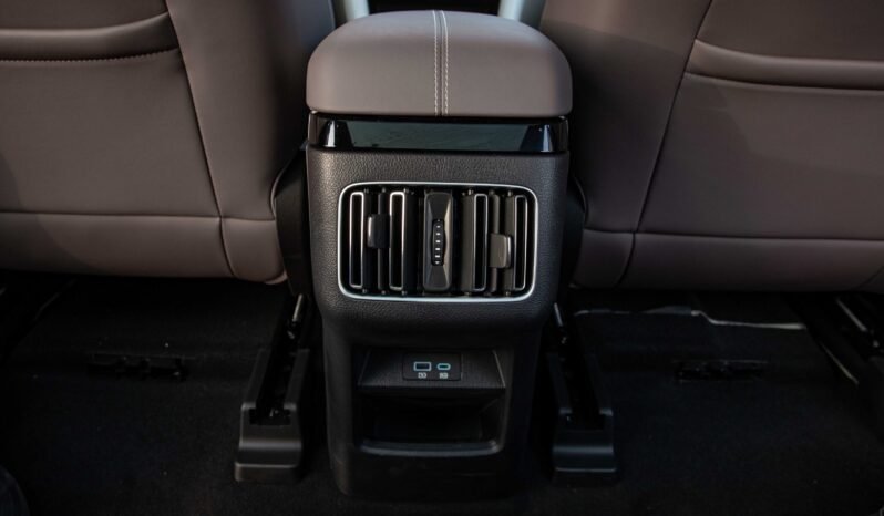 
								2025 BYD Song Plus PLUS DM-I 112KM HONOR EDITION SMART DRIVING full									