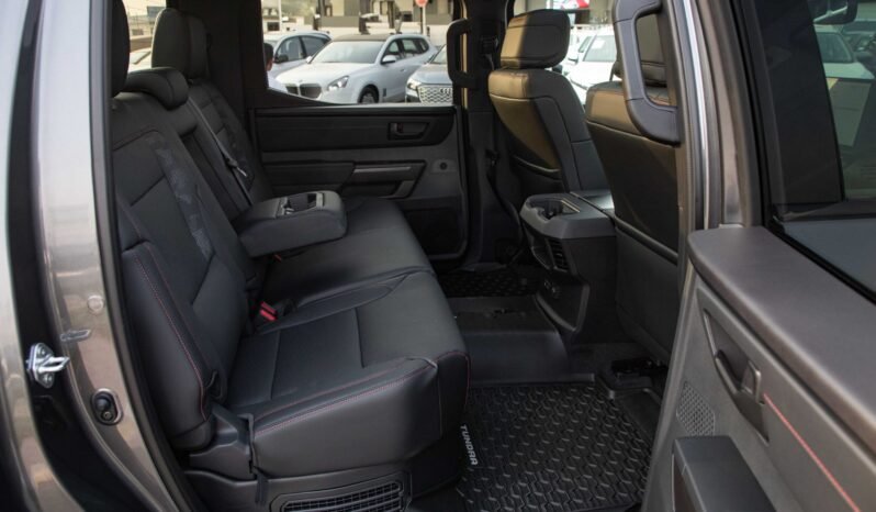
								2025 Toyota Tundra HYBRID LIMITED I-FORCE MAX full									