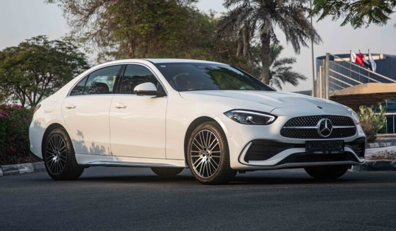 
								2025 Mercedes-Benz C 200 full									