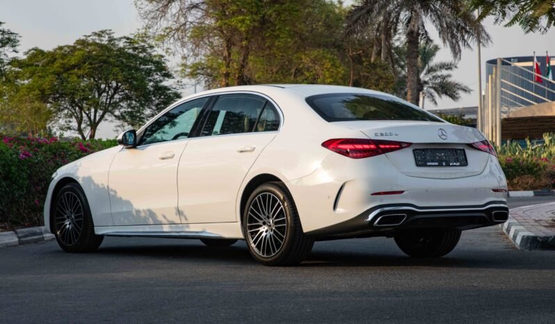 
								2025 Mercedes-Benz C 200 full									