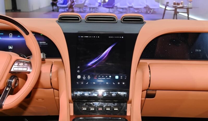 
								2023 Yangwang U8 Premium Edition | 22″ Sport Wheels | 12.8″ Rear Screen full									