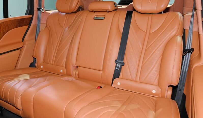
								2023 Yangwang U8 Premium Edition | 22″ Sport Wheels | 12.8″ Rear Screen full									