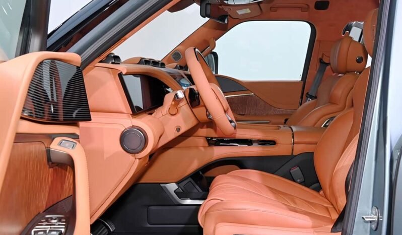 
								2023 Yangwang U8 Premium Edition | 22″ Sport Wheels | 12.8″ Rear Screen full									