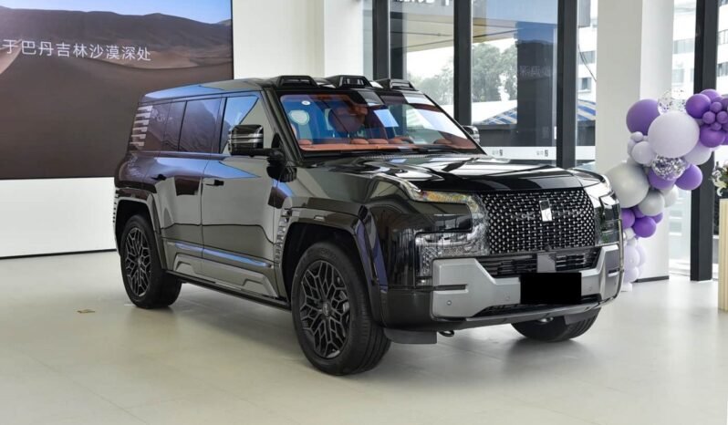 
								2023 Yangwang U8 Premium Edition | 22″ Sport Wheels | 12.8″ Rear Screen full									