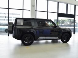 
										2023 Yangwang U8 Premium Edition | 22″ Sport Wheels | 12.8″ Rear Screen full									