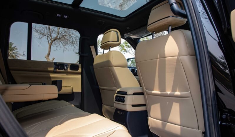 
								2025 BYD Leopard BYD Leopard 5 Plug-in Hybrid Intelligent Driving ULTRA EDITION full									