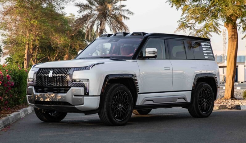 
								2025 Yangwang U8 Premium Edition full									