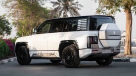 2025 Yangwang U8 Premium Edition 22″ Sport Wheels 12.8″ Rear Screen