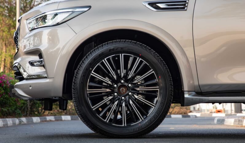 
								2024 Infiniti QX80 full									