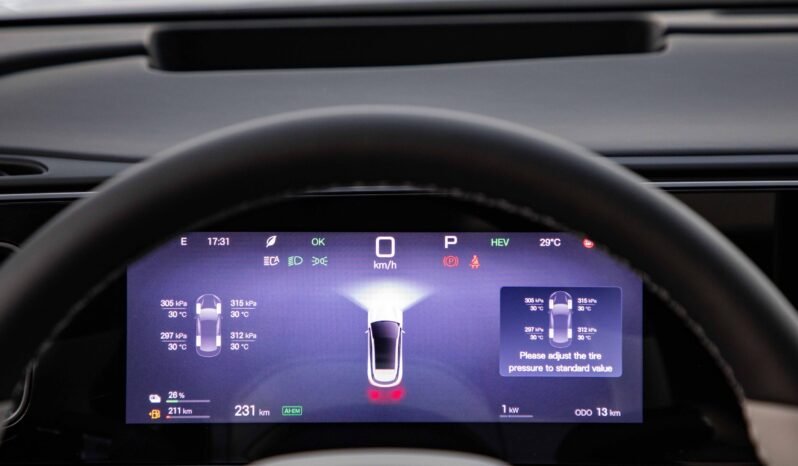 
								2025 BYD Sealion 06 DM-I NAVIGATE EDITION PLUS full									