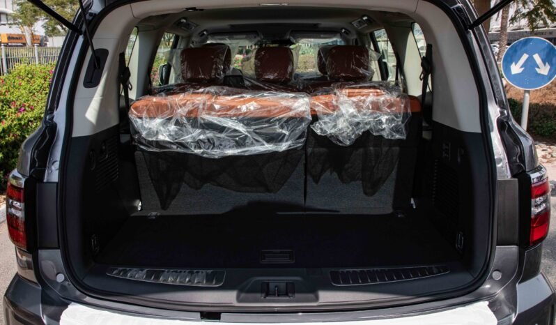
								2024 Nissan Patrol PLATINUM LE full									