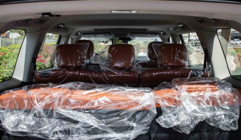 
								2024 Nissan Patrol PLATINUM LE full									