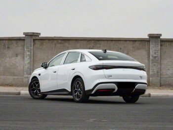 Yangwang U8 & U8L UAE – Specs – 360° Features & Buy at Dresden Motors
