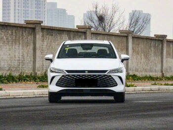 Yangwang U8 & U8L UAE – Specs – 360° Features & Buy at Dresden Motors