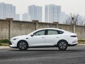 2025 BYD QIN PLUS DM-I BEYOND SMART DRIVING EDITION