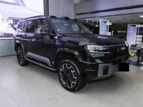 2025 BYD Leopard 8 Flagship 6-Seater Hybrid SUV | 21″ Wheels