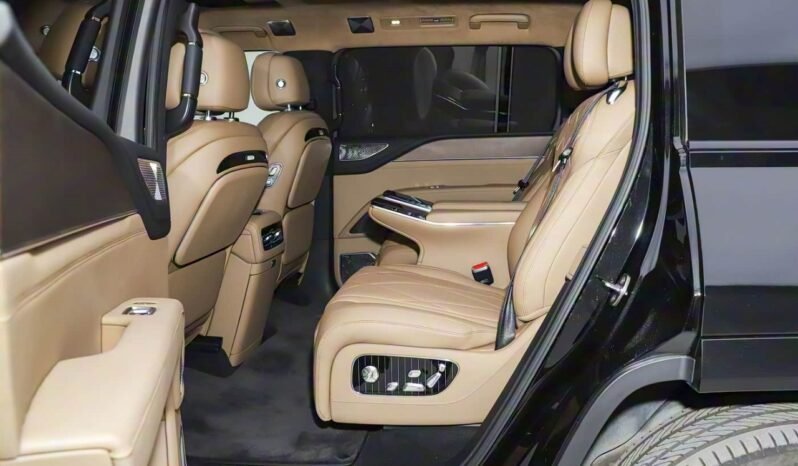 
								2025 Yangwang U8 BYD YANGWANG U8L DINGSHI EDITION . full									