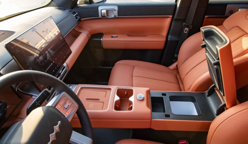 
								2025 BYD Leopard Titanium 7 4WD ULTRA EDITION SMART DRIVING EDITION full									