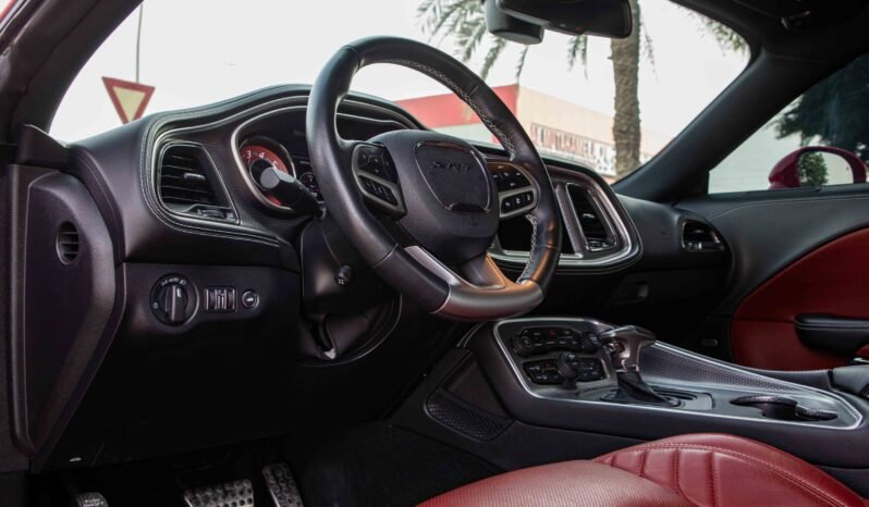 
								2022 Dodge Challenger SRT HELLCAT full									