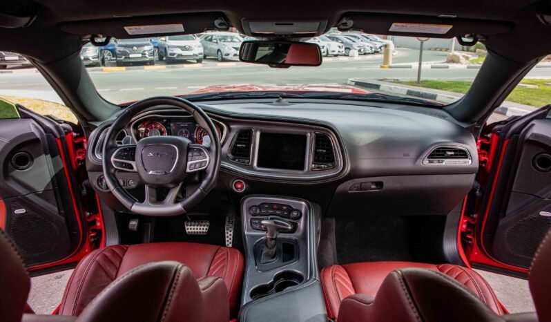 
								2022 Dodge Challenger SRT HELLCAT full									