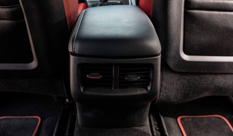 
								2022 Dodge Challenger SRT HELLCAT full									