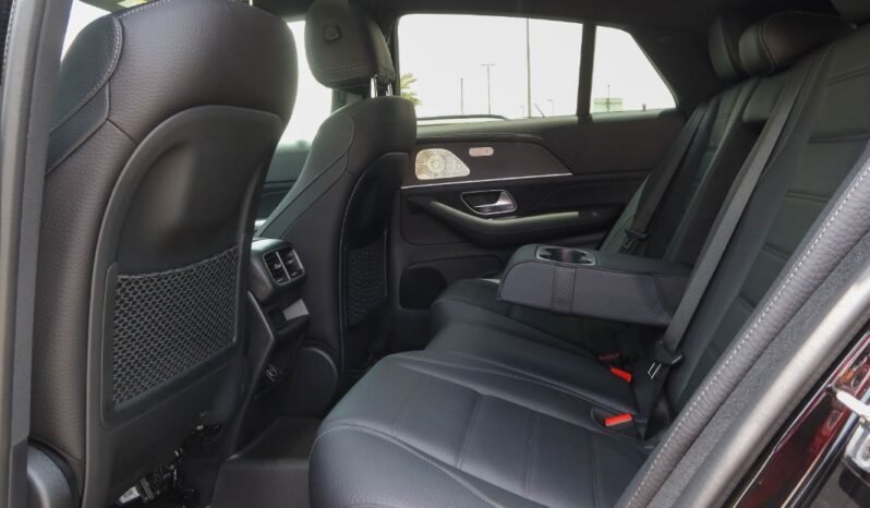 
								2023 Mercedes-Benz GLE 450 AMG Couper Night Package full									