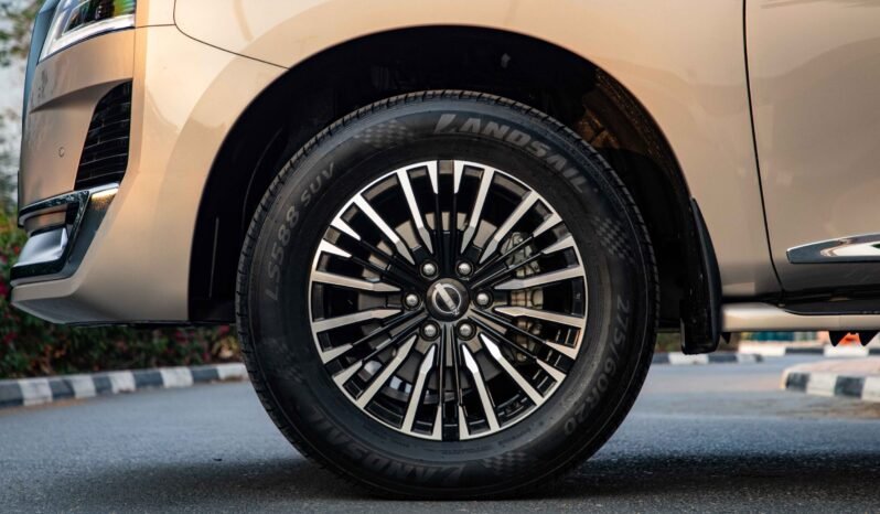 
								2022 Nissan Patrol SE Platinum City 4.0L full									