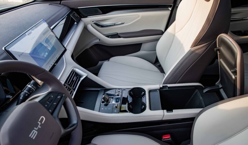 
								2025 BYD Song Plus EV Smart Drive LUXURY EDITION full									