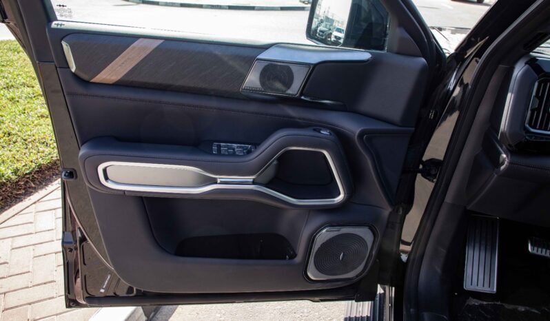 
								2025 BYD Leopard 8 Smart and Brave Flagship Edition (6 Seats) full									