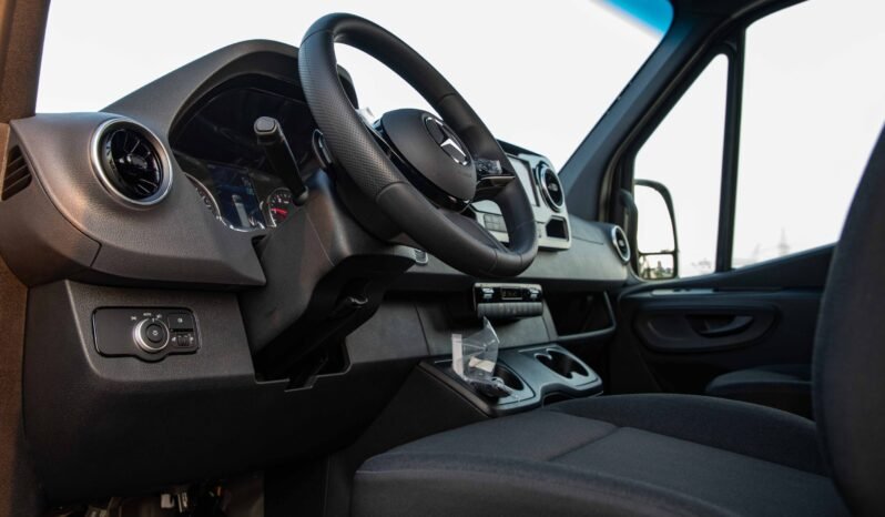 
								2026 Mercedes-Benz Sprinter 519 Extra Long full									