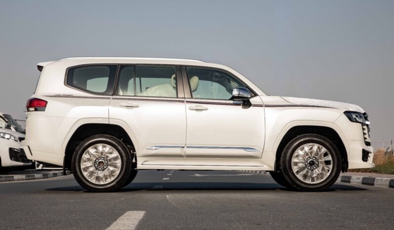 
								2025 Toyota Land Cruiser GXR full									