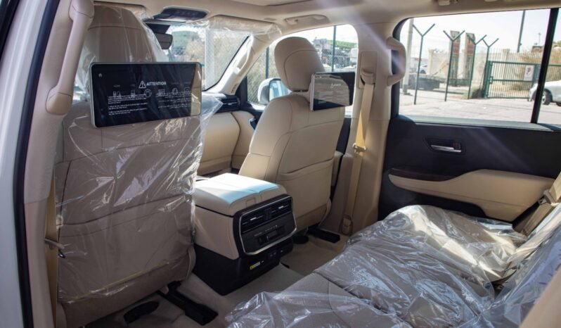 
								2025 Toyota Land Cruiser GXR full									