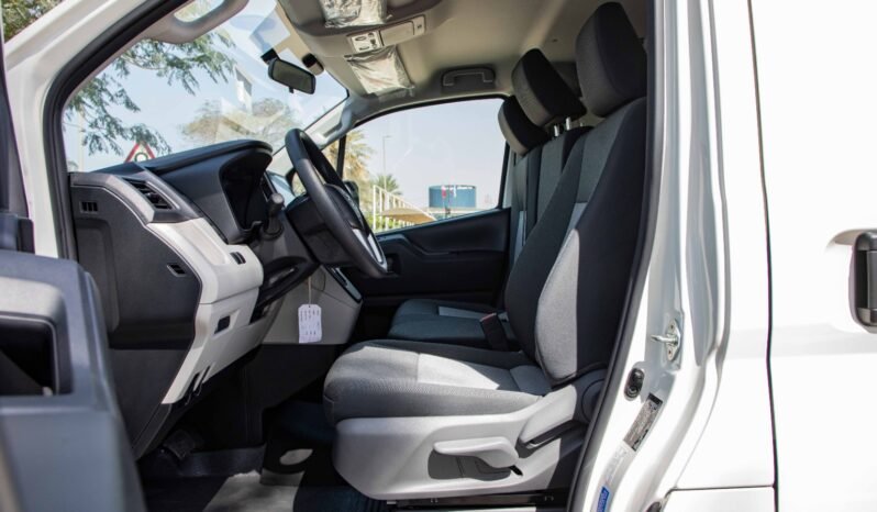 
								2026 Toyota Hiace STD 3S P AT GL RA CARGO full									