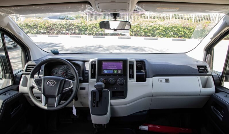 
								2026 Toyota Hiace STD 3S P AT GL RA CARGO full									