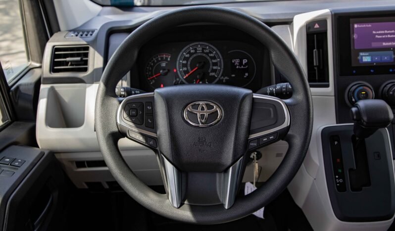 
								2026 Toyota Hiace STD 3S P AT GL RA CARGO full									