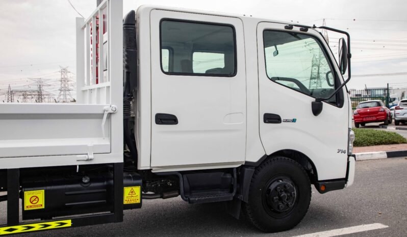 
								2024 HINO 300 SERIES 714 D/C full									