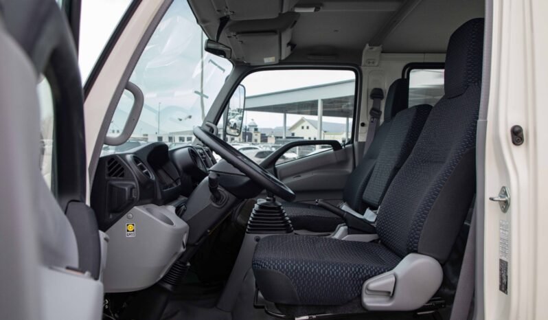 
								2024 HINO 300 SERIES 714 D/C full									