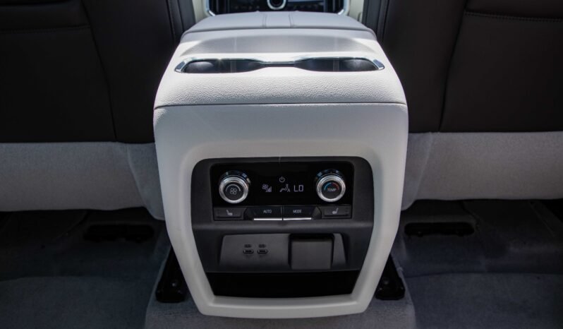 
								2024 GMC Acadia DENALI 2.5L full									