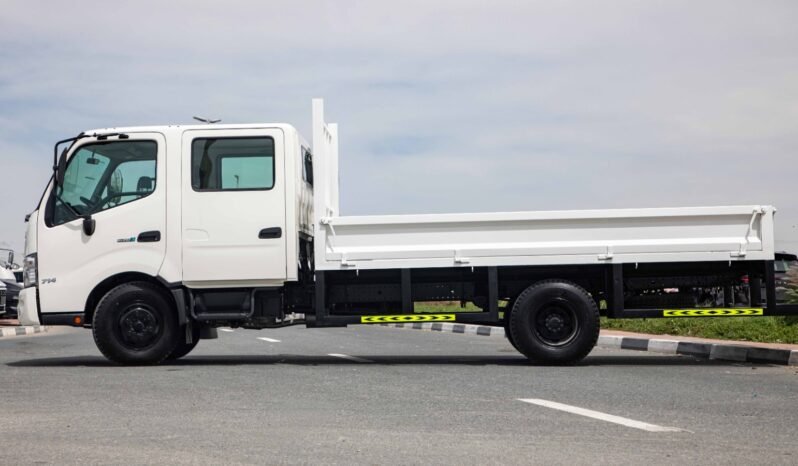
								2024 HINO 300 SERIES 714 D/C full									