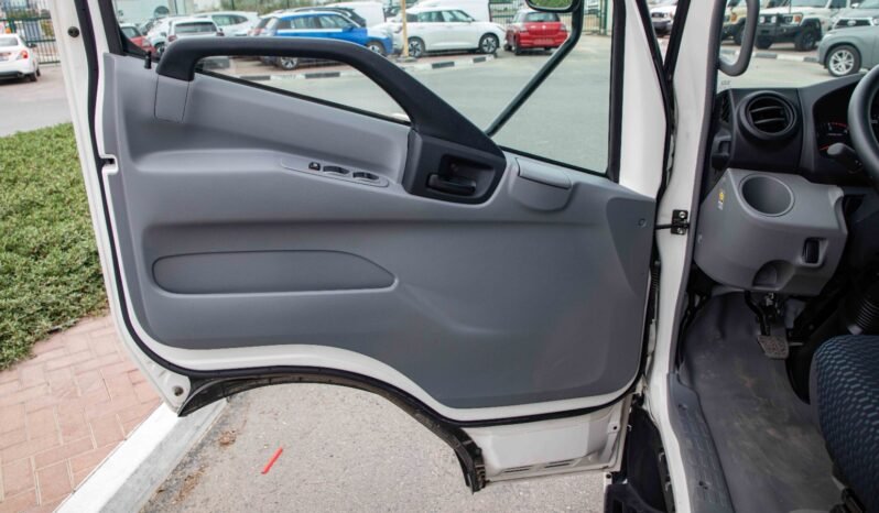 
								2024 HINO 300 SERIES 714 D/C full									