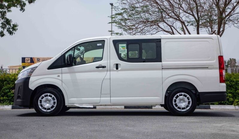 
								2026 Toyota Hiace STD ROOF 6S P 3.5 L MT GL RB full									