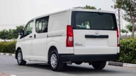 2026 Toyota Hiace STD ROOF 6S P 3.5 L MT GL RB