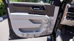 
										2025 GMC Yukon Denali Edition 6.2L V8 full									