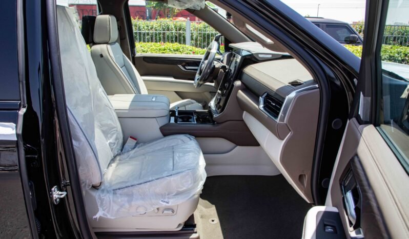
								2025 GMC Yukon Denali Edition 6.2L V8 full									