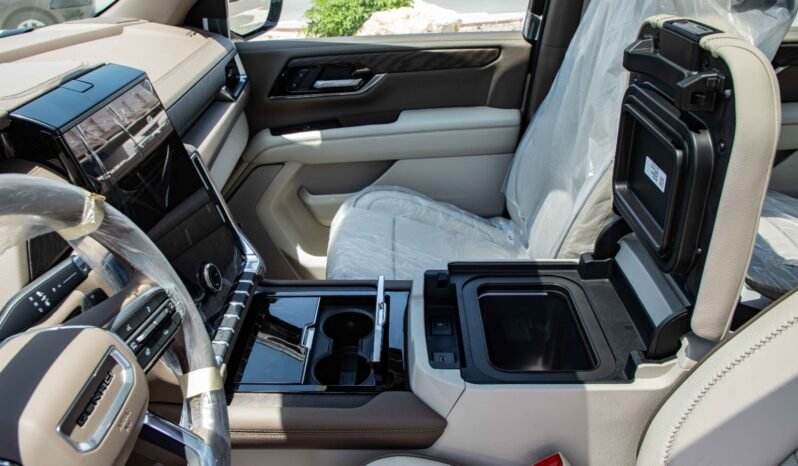 
								2025 GMC Yukon Denali Edition 6.2L V8 full									
